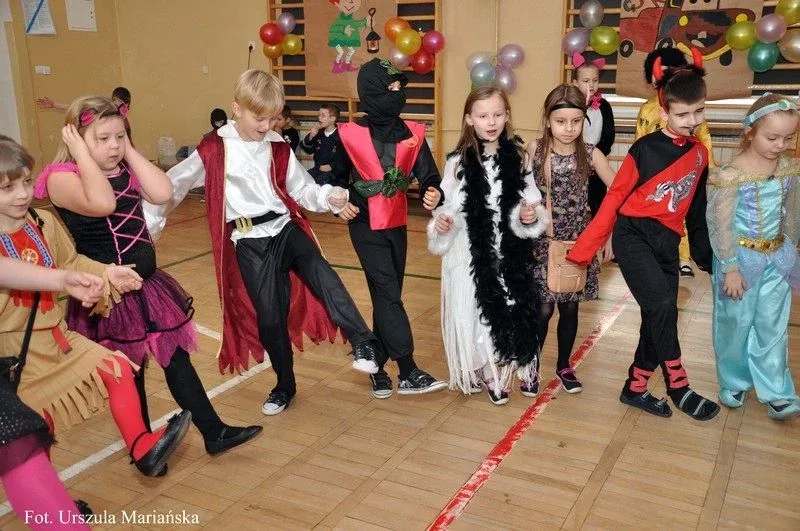 Karnawałowe balowanie (zdjęcia)