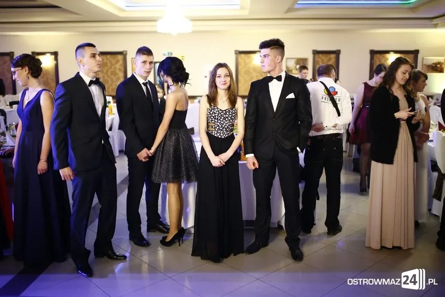 Studniówka LO w Ostrowi Mazowieckiej (zdjęcia, wideo)