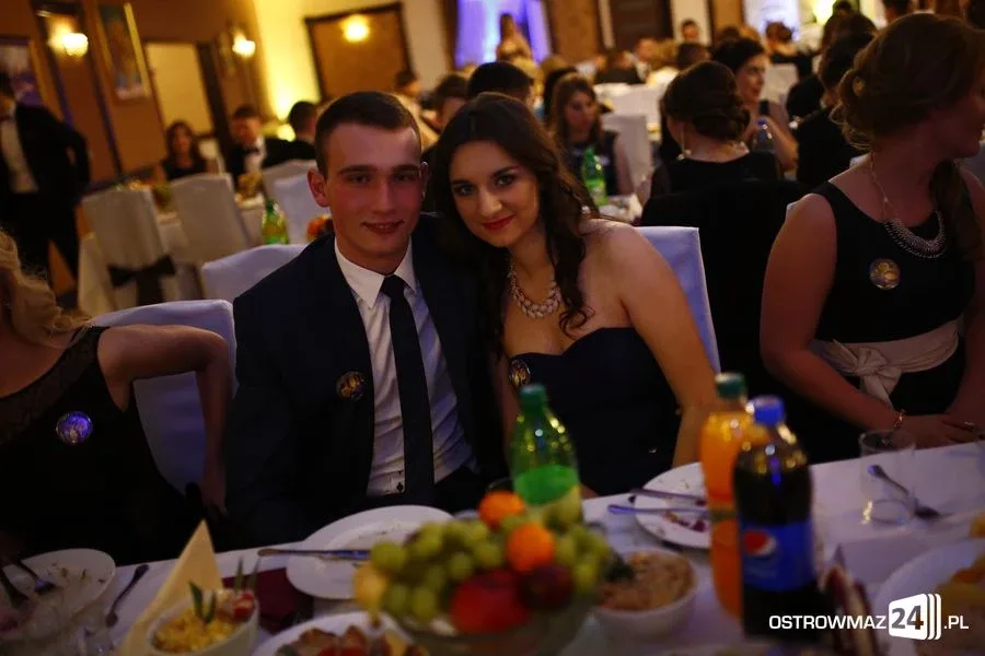 Studniówka LO w Ostrowi Mazowieckiej (zdjęcia, wideo)
