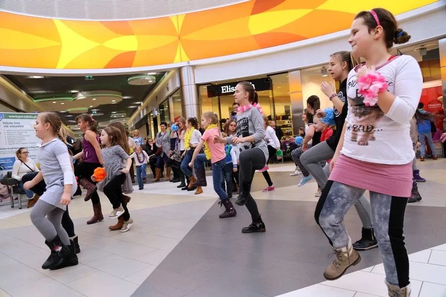Zumba dla dzieci w Galerii Bursztynowej (zdjęcia, wideo)