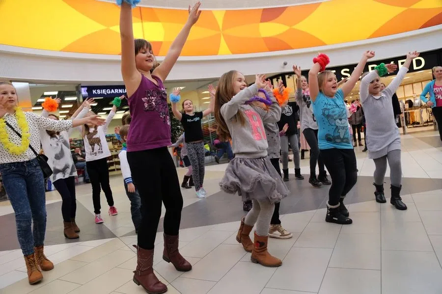 Zumba dla dzieci w Galerii Bursztynowej (zdjęcia, wideo)