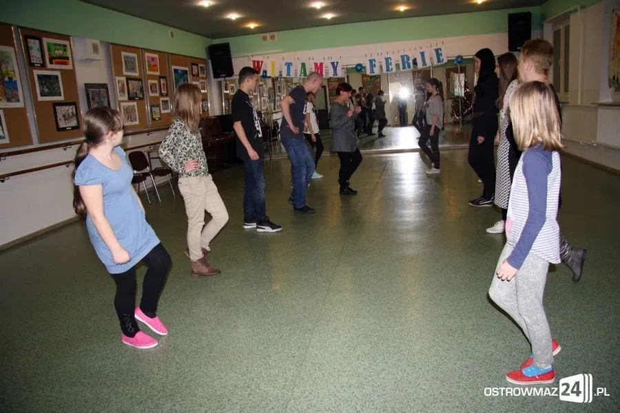 Taneczne popołudnie w domu kultury (zdjęcia)