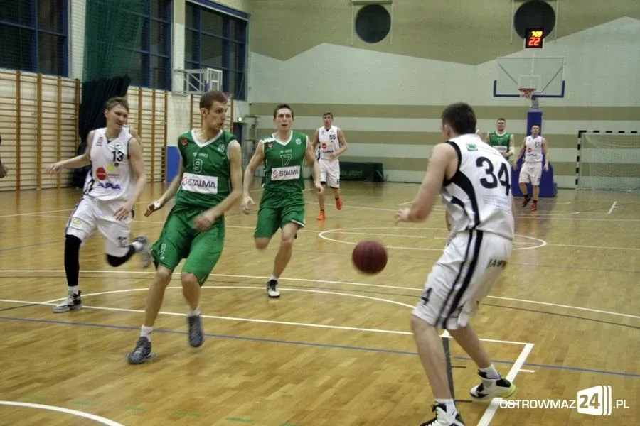Sokół uległ przy Trębickiego (zdjęcia, wideo)