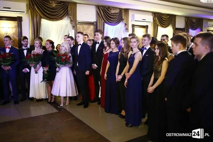 Studniówka LO w Ostrowi Mazowieckiej (zdjęcia, wideo)