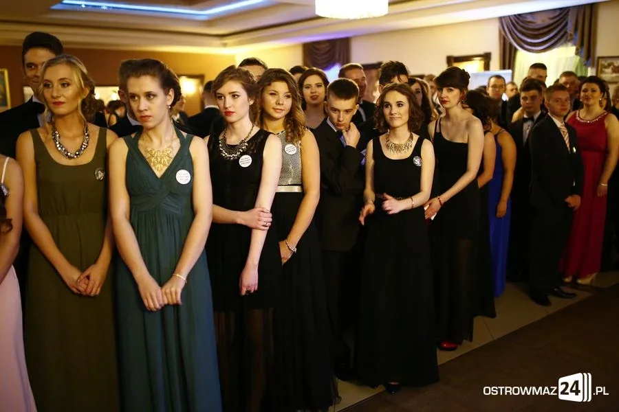 Studniówka LO w Ostrowi Mazowieckiej (zdjęcia, wideo)
