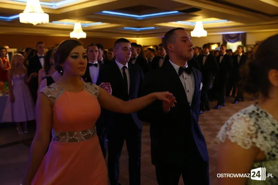 Studniówka LO w Ostrowi Mazowieckiej (zdjęcia, wideo)