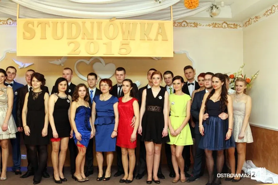 Studniówka ZS CKR w Starym Lubiejewie (zdjęcia, wideo)
