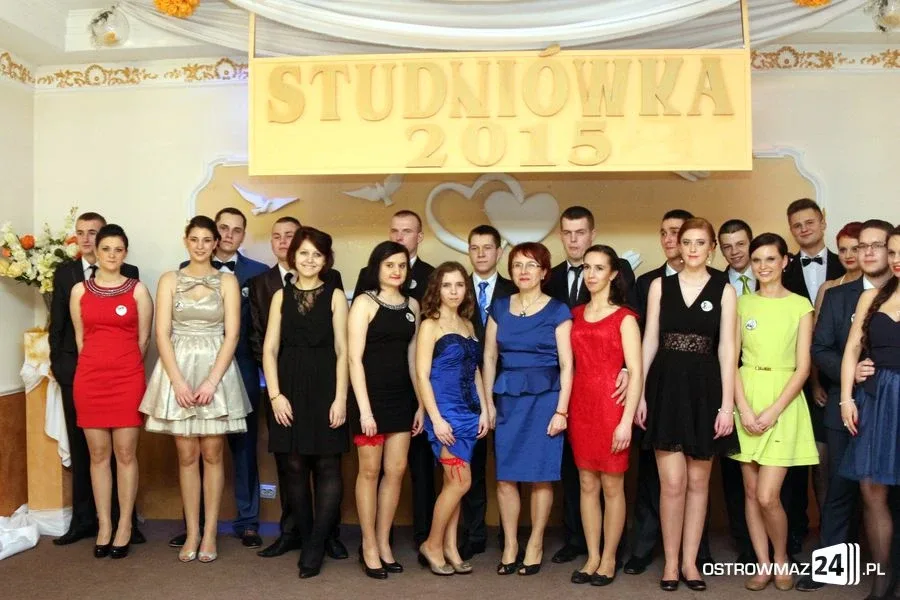 Studniówka ZS CKR w Starym Lubiejewie (zdjęcia, wideo)