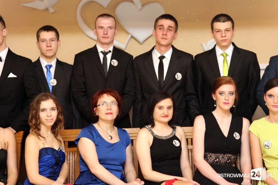 Studniówka ZS CKR w Starym Lubiejewie (zdjęcia, wideo)