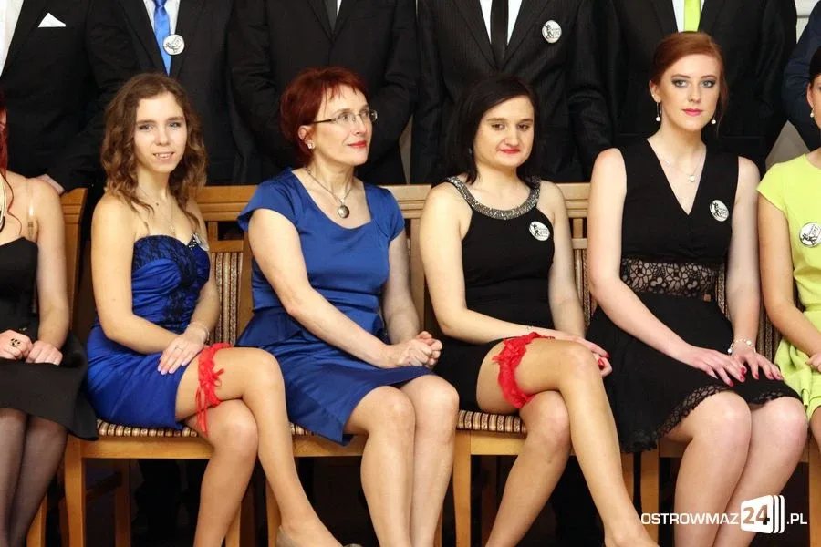 Studniówka ZS CKR w Starym Lubiejewie (zdjęcia, wideo)