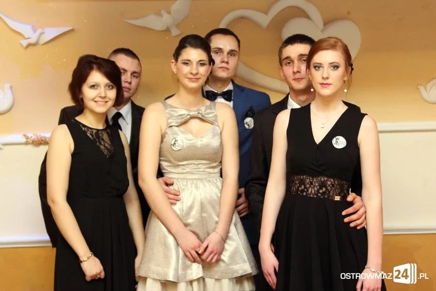 Studniówka ZS CKR w Starym Lubiejewie (zdjęcia, wideo)