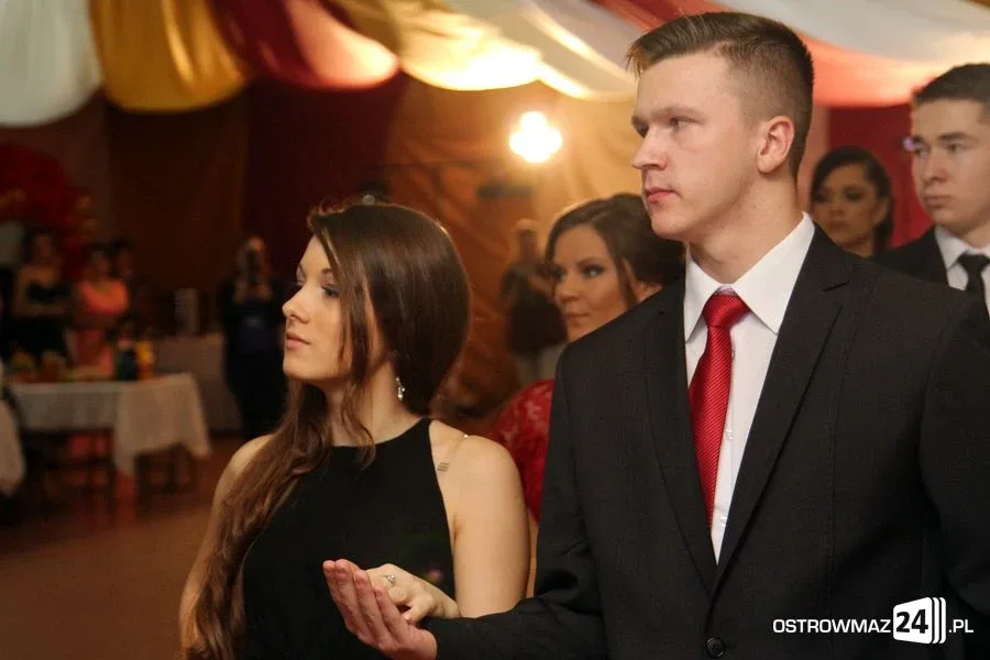 Studniówka Zespołu Szkół w Małkini Górnej (zdjęcia, wideo)