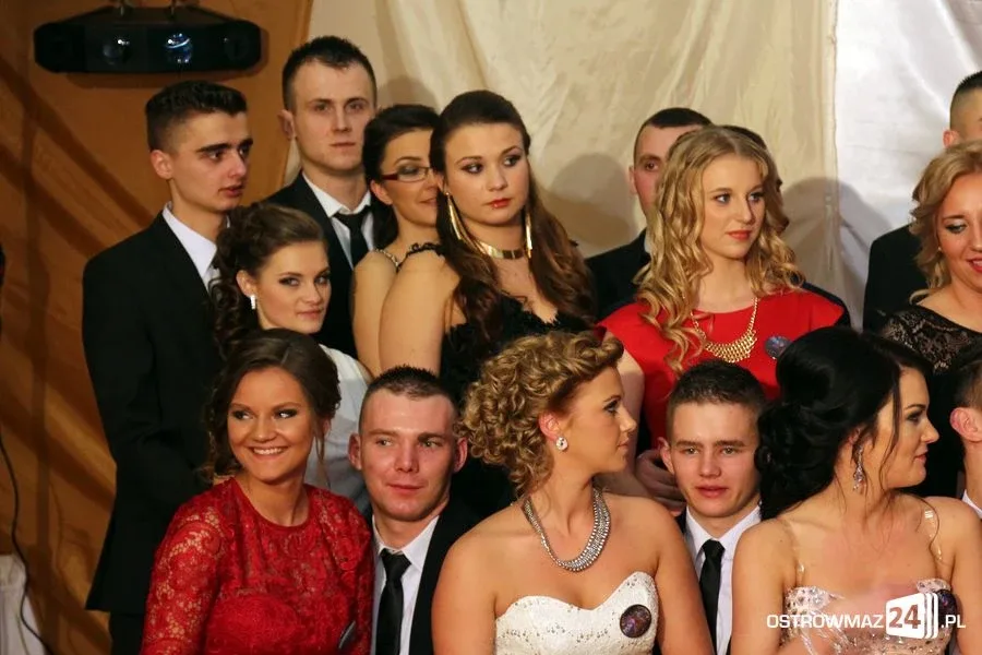 Studniówka Zespołu Szkół w Małkini Górnej (zdjęcia, wideo)