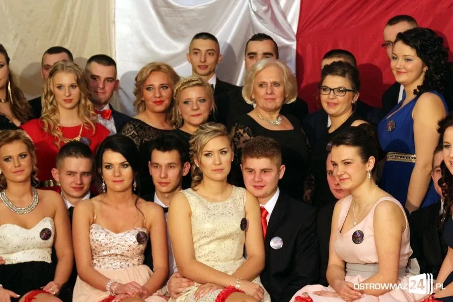 Studniówka Zespołu Szkół w Małkini Górnej (zdjęcia, wideo)