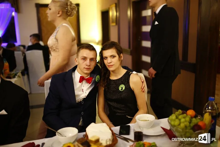 Studniówka LO w Ostrowi Mazowieckiej (zdjęcia, wideo)