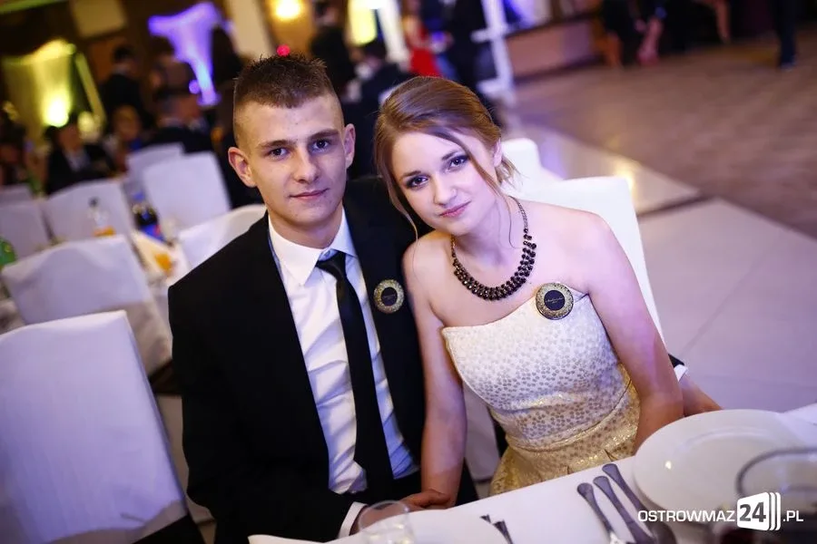 Studniówka LO w Ostrowi Mazowieckiej (zdjęcia, wideo)