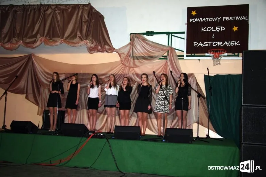 IV Powiatowy Festiwal Kolęd i Pastorałek (zdjęcia)