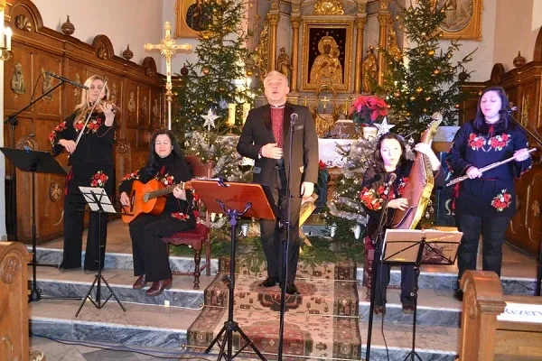 Noworoczny koncert kolęd i pastorałek w Broku (zdjęcia)
