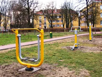Nowe 'siłownie pod chmurką' w ostrowskiej gminie (zdjęcia)