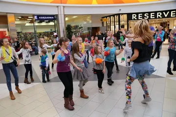 Zumba dla dzieci w Galerii Bursztynowej (zdjęcia, wideo)