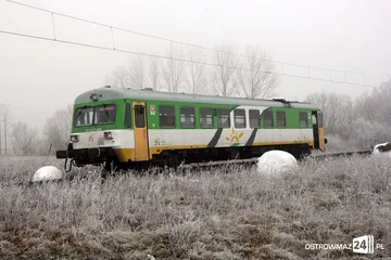 Pociąg uderzył w naczepę (zdjęcia)