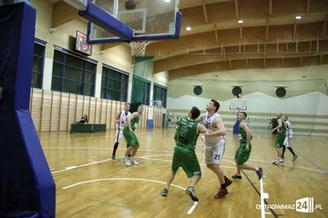 Sokół uległ przy Trębickiego (zdjęcia, wideo)