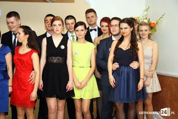 Studniówka ZS CKR w Starym Lubiejewie (zdjęcia, wideo)