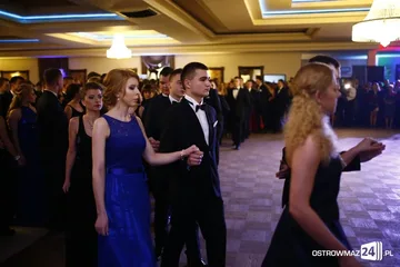 Studniówka LO w Ostrowi Mazowieckiej (zdjęcia, wideo)