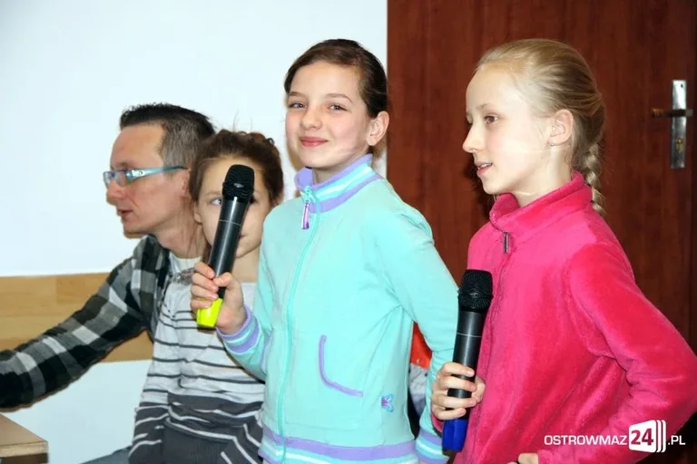Śpiewająca środa z karaoke (zdjęcia)