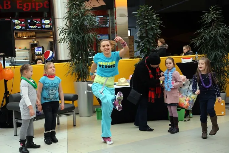 Zumba dla dzieci w Galerii Bursztynowej (zdjęcia, wideo)