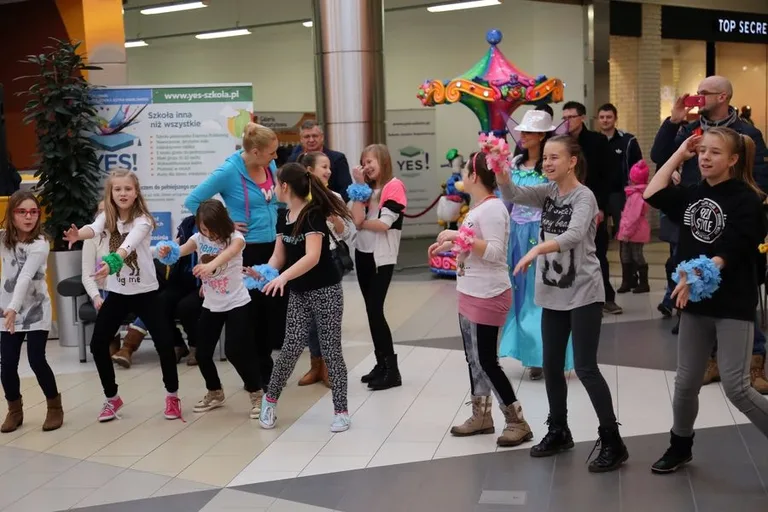 Zumba dla dzieci w Galerii Bursztynowej (zdjęcia, wideo)