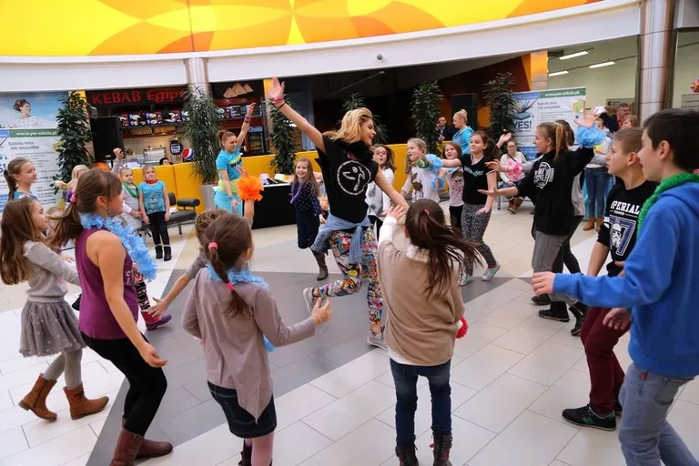 Zumba dla dzieci w Galerii Bursztynowej (zdjęcia, wideo)