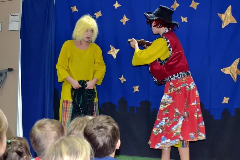 Teatr Art-Re w brokowskiej bibliotece (zdjęcia)