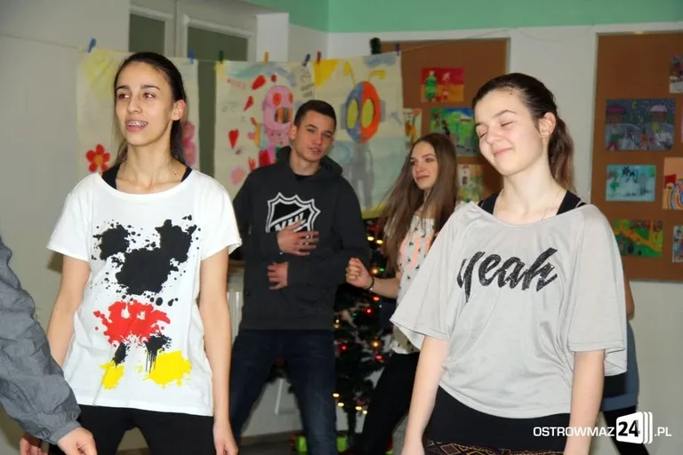 Taneczne popołudnie w domu kultury (zdjęcia)