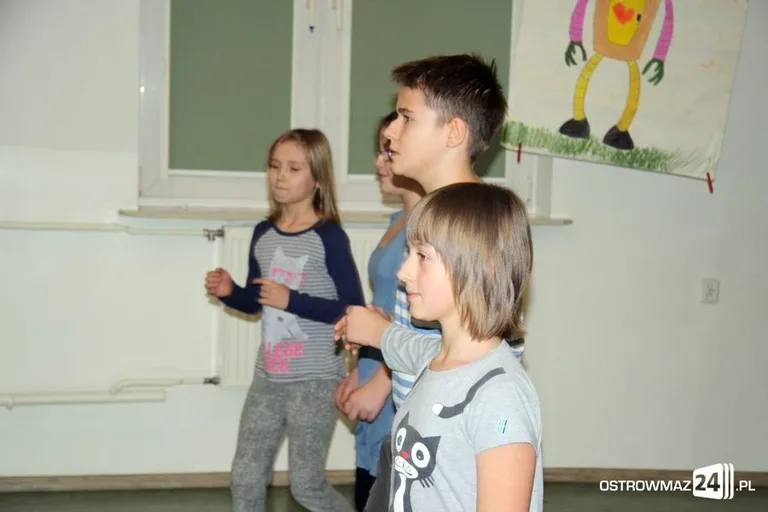 Taneczne popołudnie w domu kultury (zdjęcia)