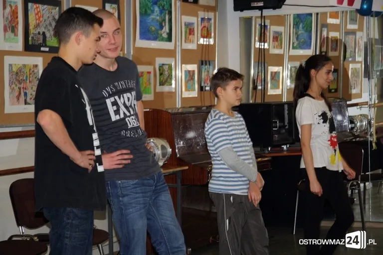 Taneczne popołudnie w domu kultury (zdjęcia)