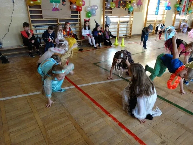 Karnawałowe balowanie (zdjęcia)