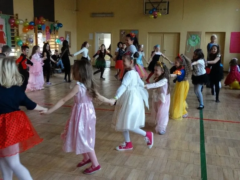Karnawałowe balowanie (zdjęcia)