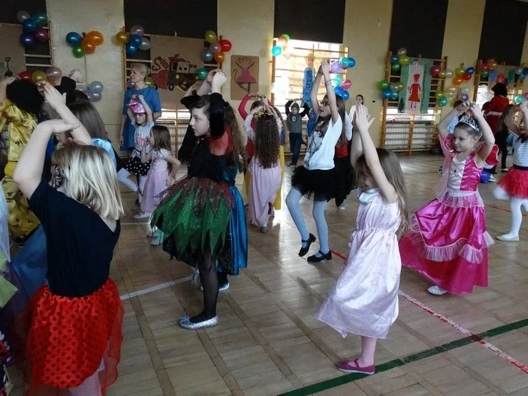 Karnawałowe balowanie (zdjęcia)