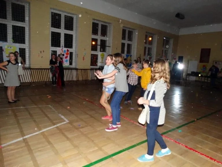 Karnawałowe balowanie (zdjęcia)