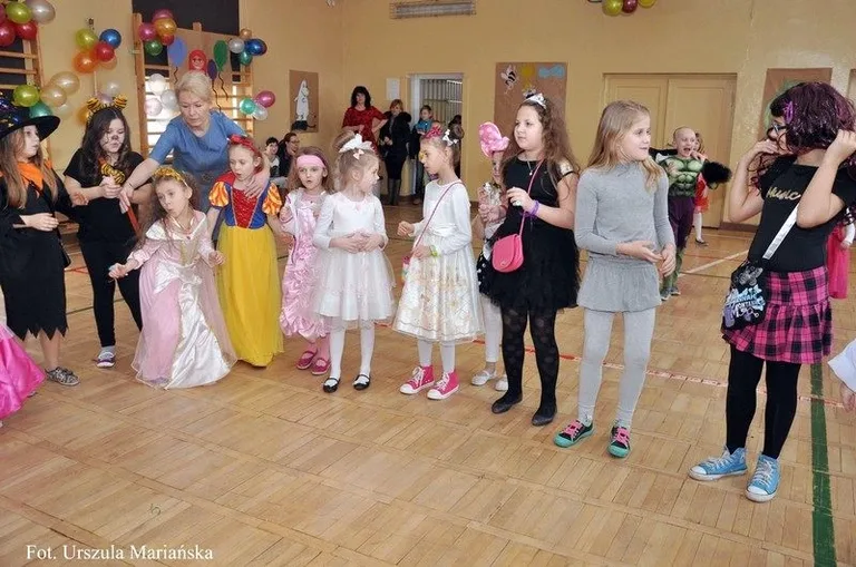 Karnawałowe balowanie (zdjęcia)