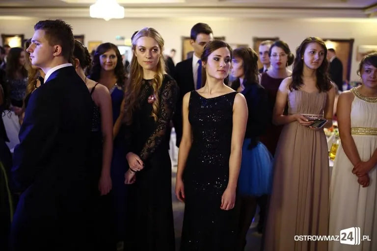 Studniówka LO w Ostrowi Mazowieckiej (zdjęcia, wideo)