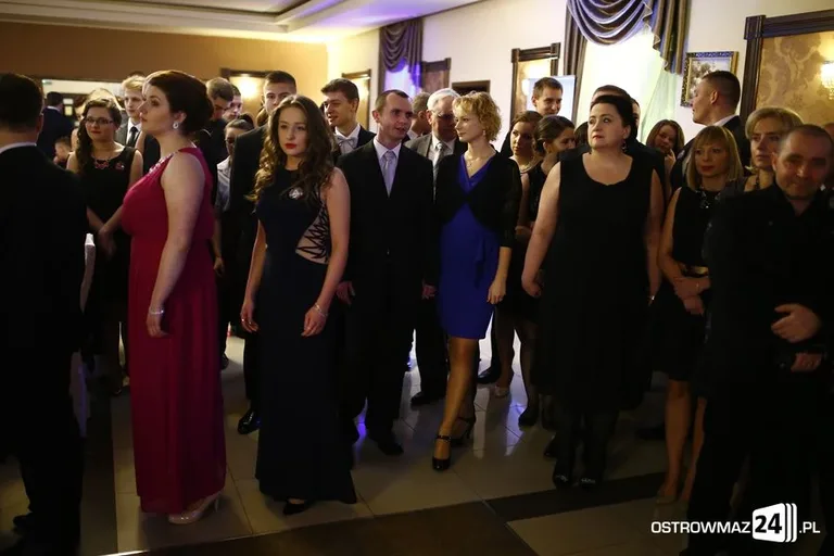 Studniówka LO w Ostrowi Mazowieckiej (zdjęcia, wideo)