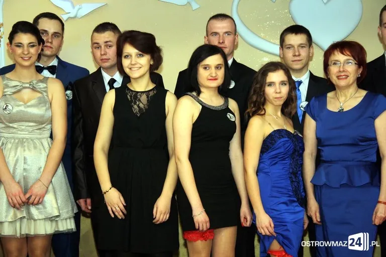 Studniówka ZS CKR w Starym Lubiejewie (zdjęcia, wideo)