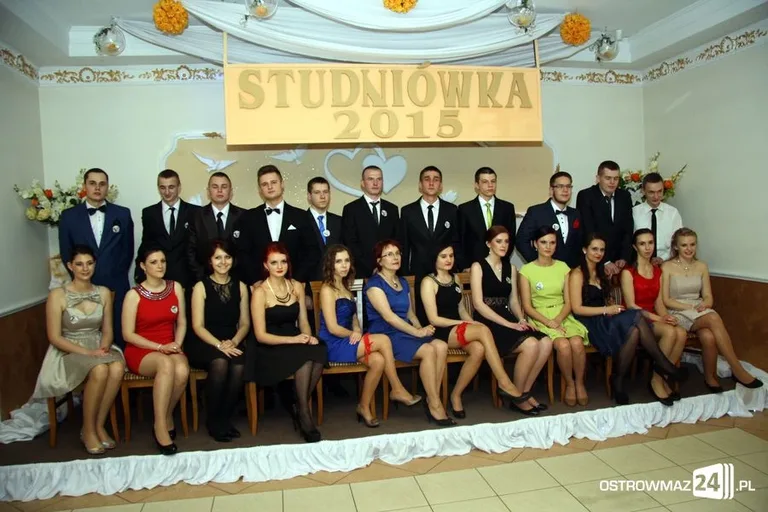 Studniówka ZS CKR w Starym Lubiejewie (zdjęcia, wideo)