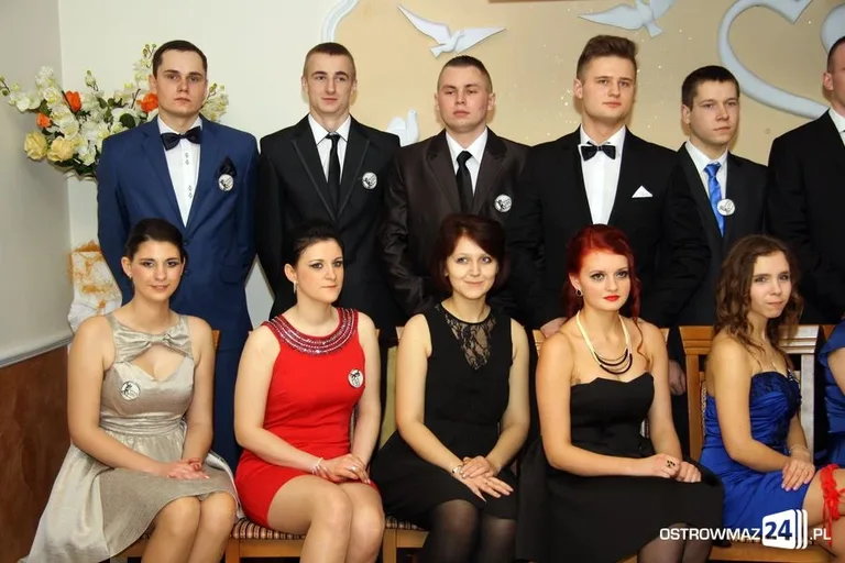 Studniówka ZS CKR w Starym Lubiejewie (zdjęcia, wideo)