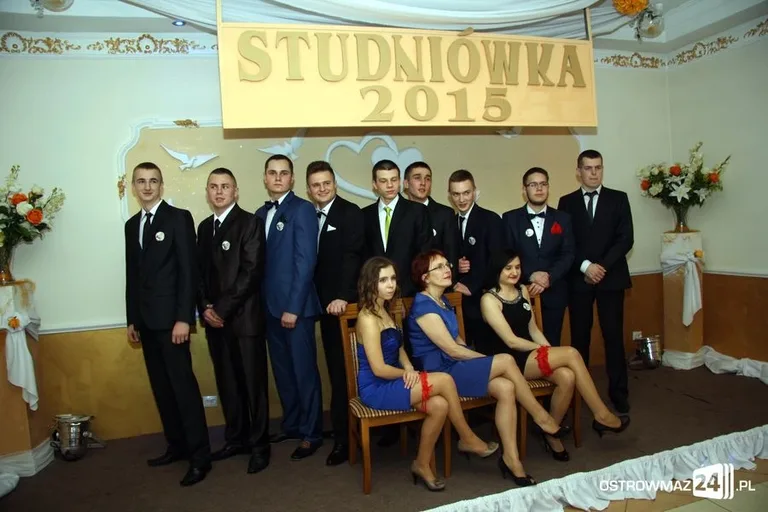 Studniówka ZS CKR w Starym Lubiejewie (zdjęcia, wideo)