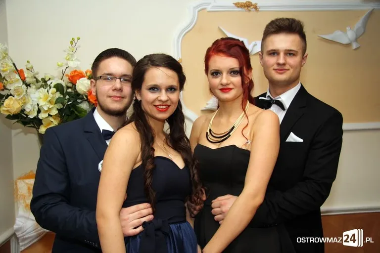 Studniówka ZS CKR w Starym Lubiejewie (zdjęcia, wideo)
