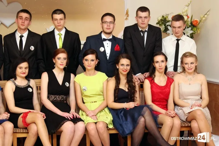 Studniówka ZS CKR w Starym Lubiejewie (zdjęcia, wideo)