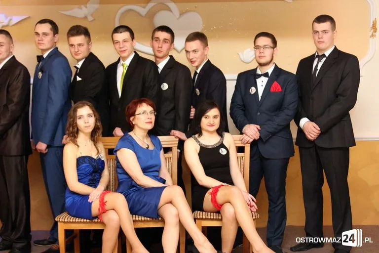 Studniówka ZS CKR w Starym Lubiejewie (zdjęcia, wideo)